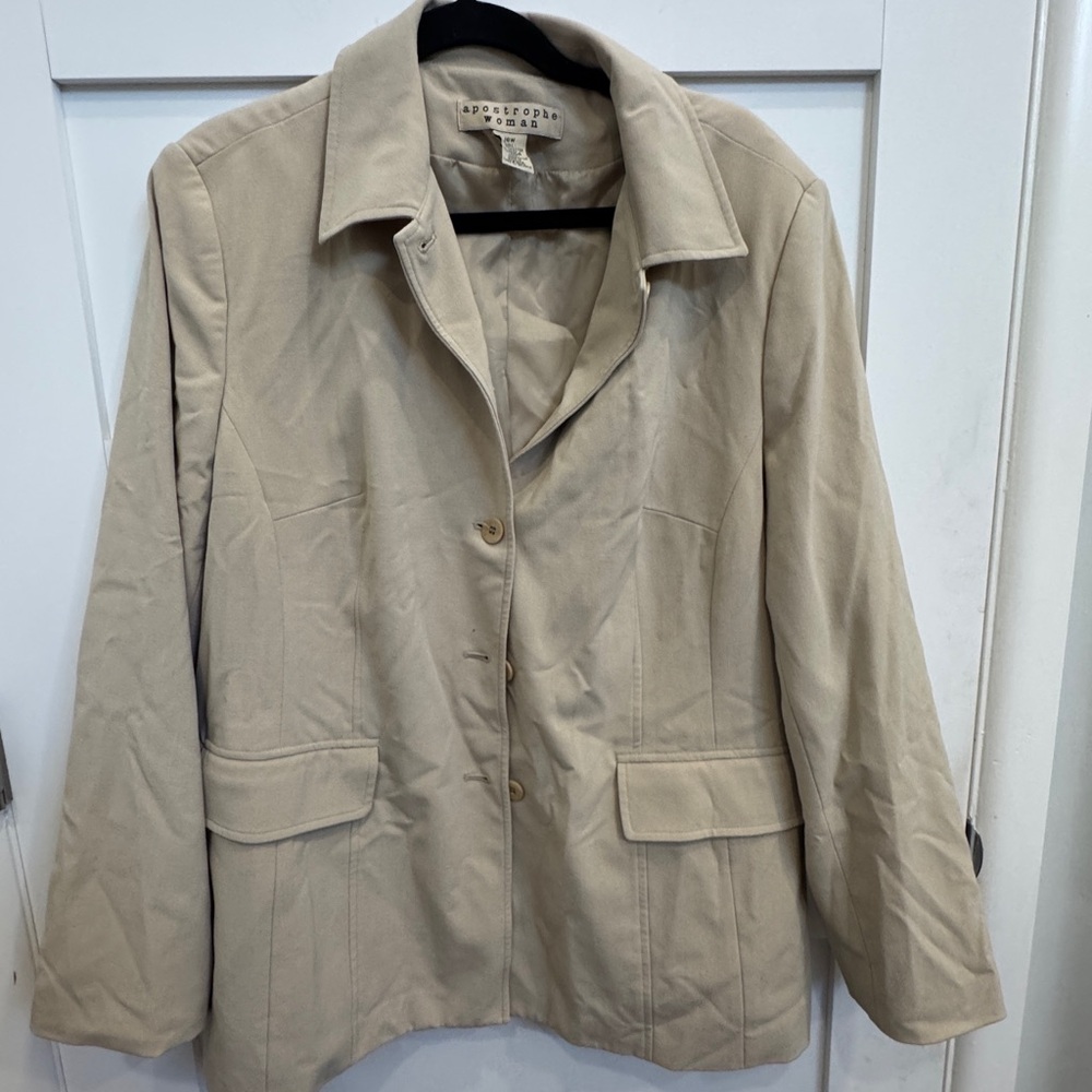 Apostrophe Women's Beige Blazer size 16w